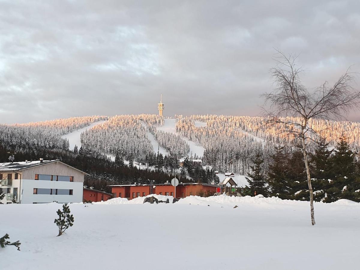 Loucna Pod Klinovcem 120/3 Lägenhet Exteriör bild