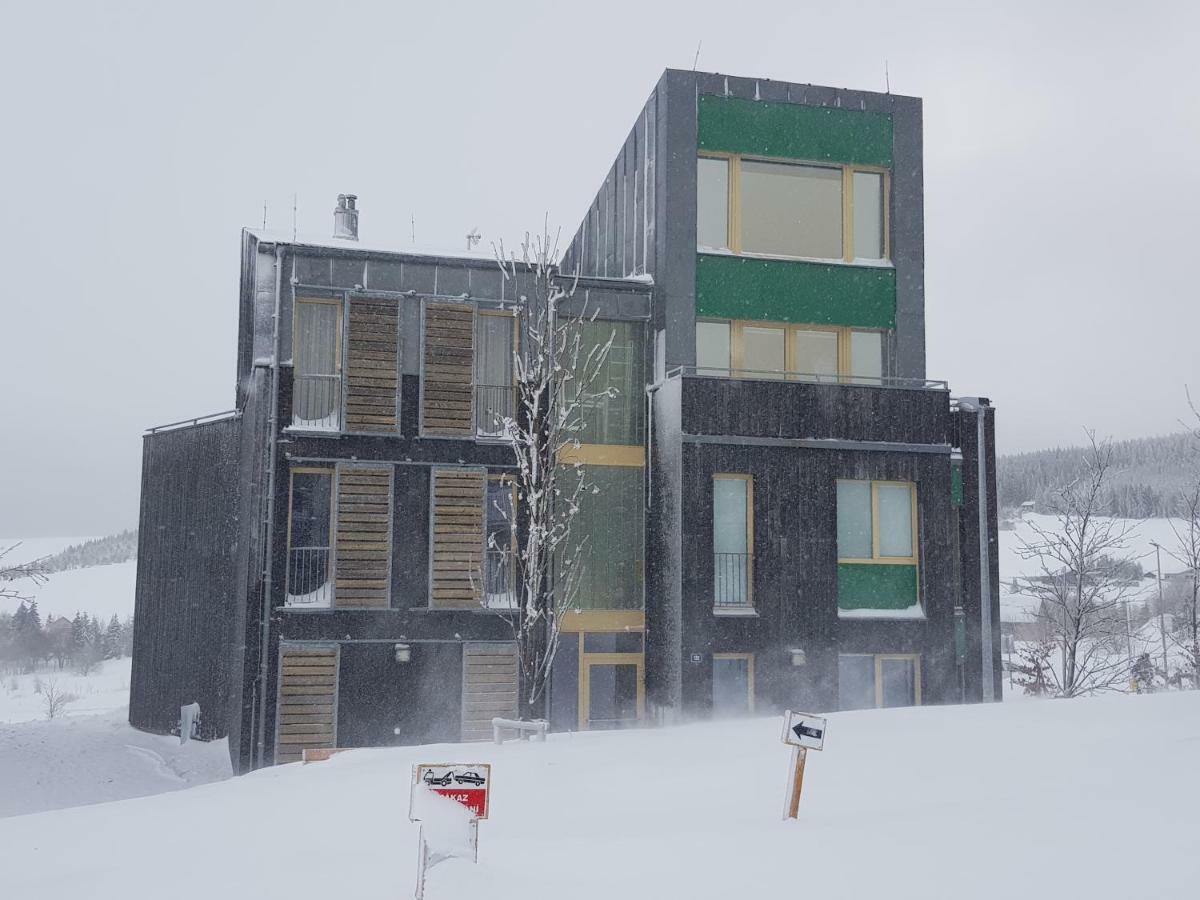 Loucna Pod Klinovcem 120/3 Lägenhet Exteriör bild