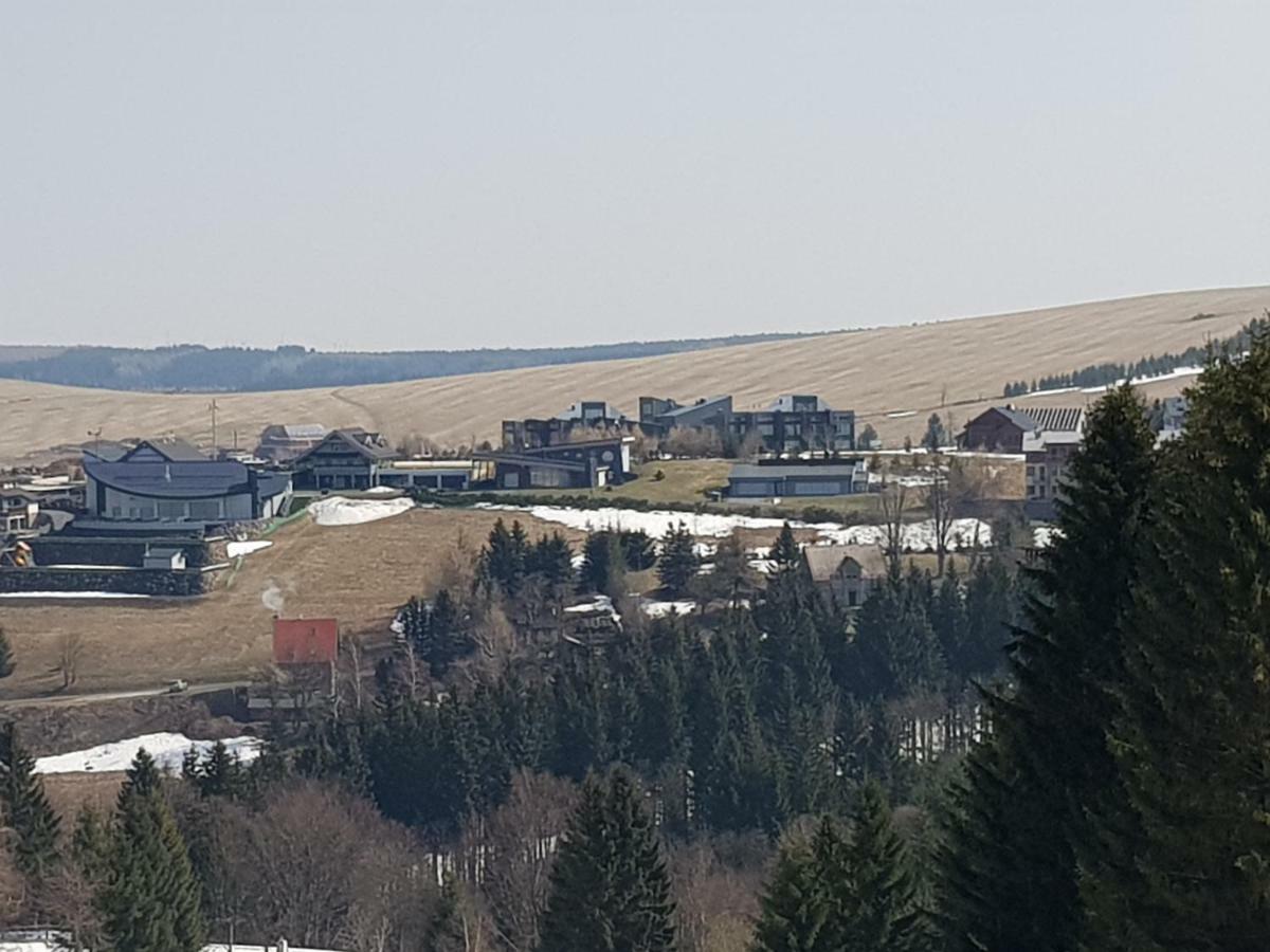 Loucna Pod Klinovcem 120/3 Lägenhet Exteriör bild