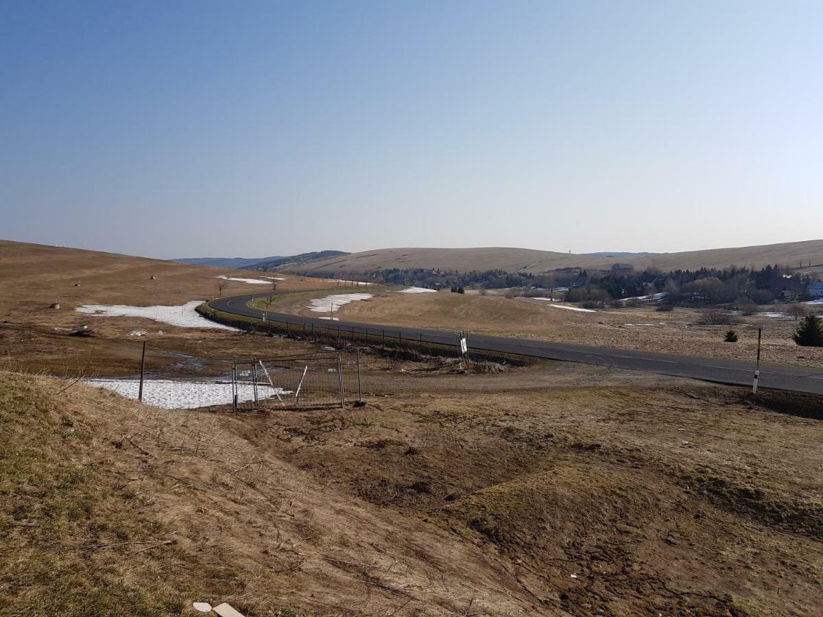 Loucna Pod Klinovcem 120/3 Lägenhet Exteriör bild